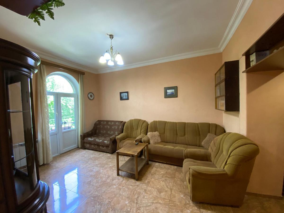 Agora Arcs Apartment Єреван Екстер'єр фото