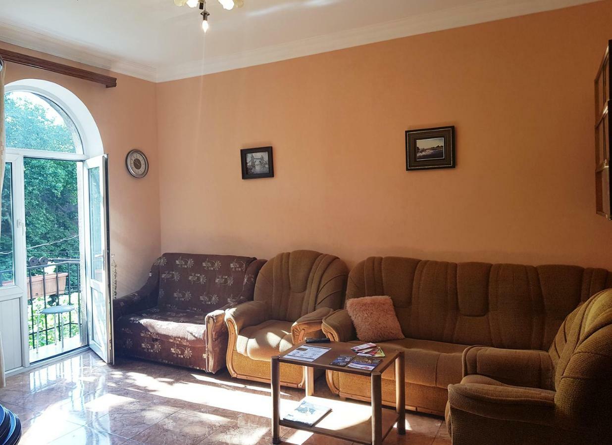 Agora Arcs Apartment Єреван Екстер'єр фото